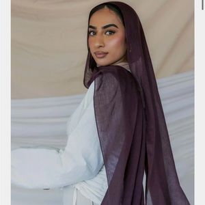 Vela Scarves deep berry hijab